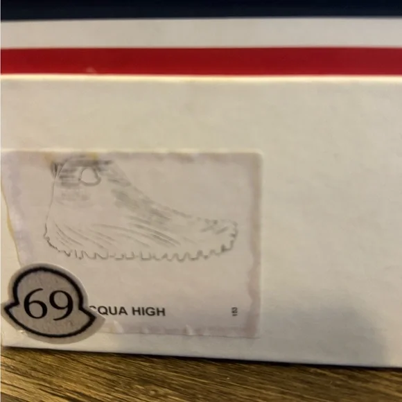 Moncler Aqua High Boots size 43 - Picture 9 of 9